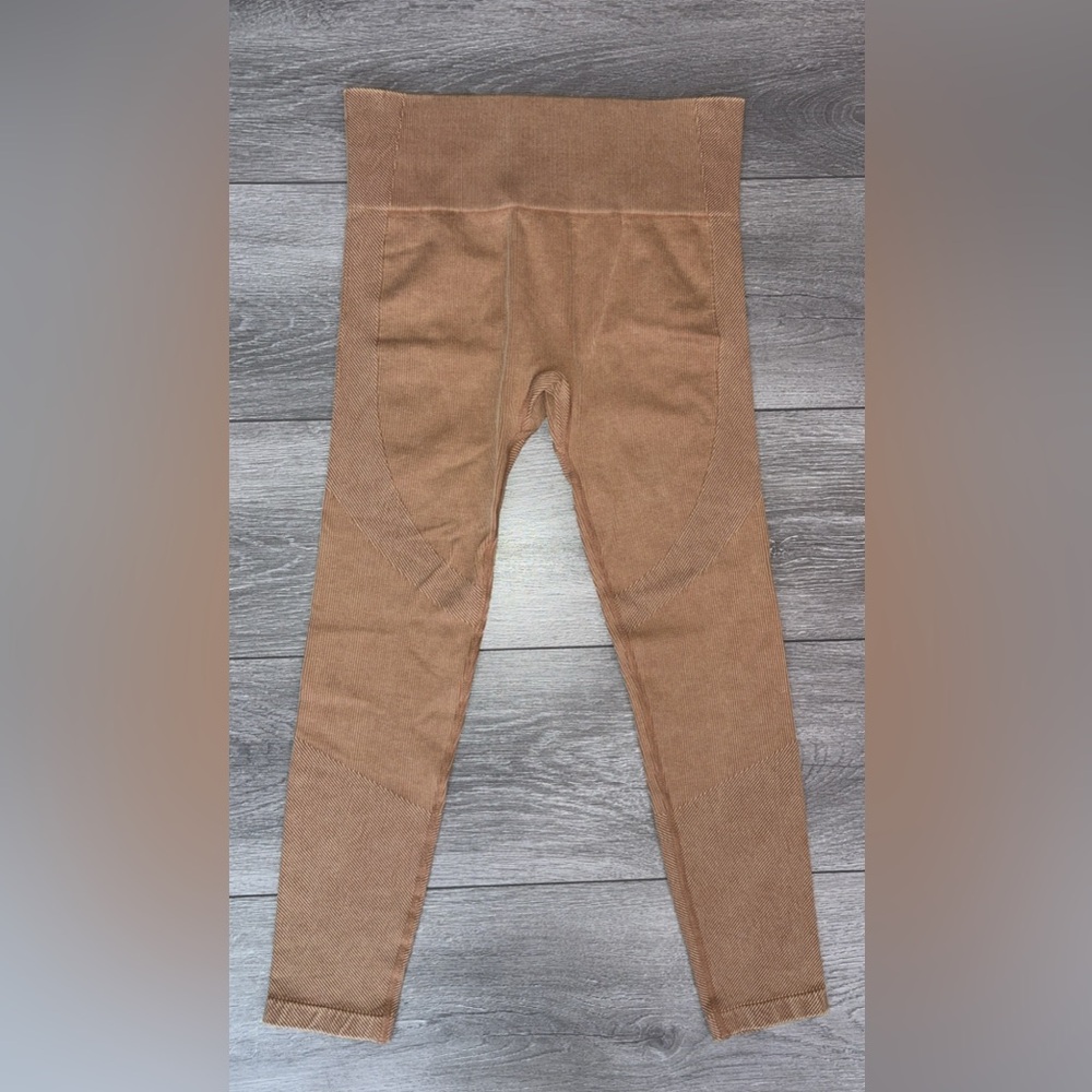 Joy Lab Size Medium Beige Tan Ribbed Seamless Leggings Hi Rise New W/O Tags